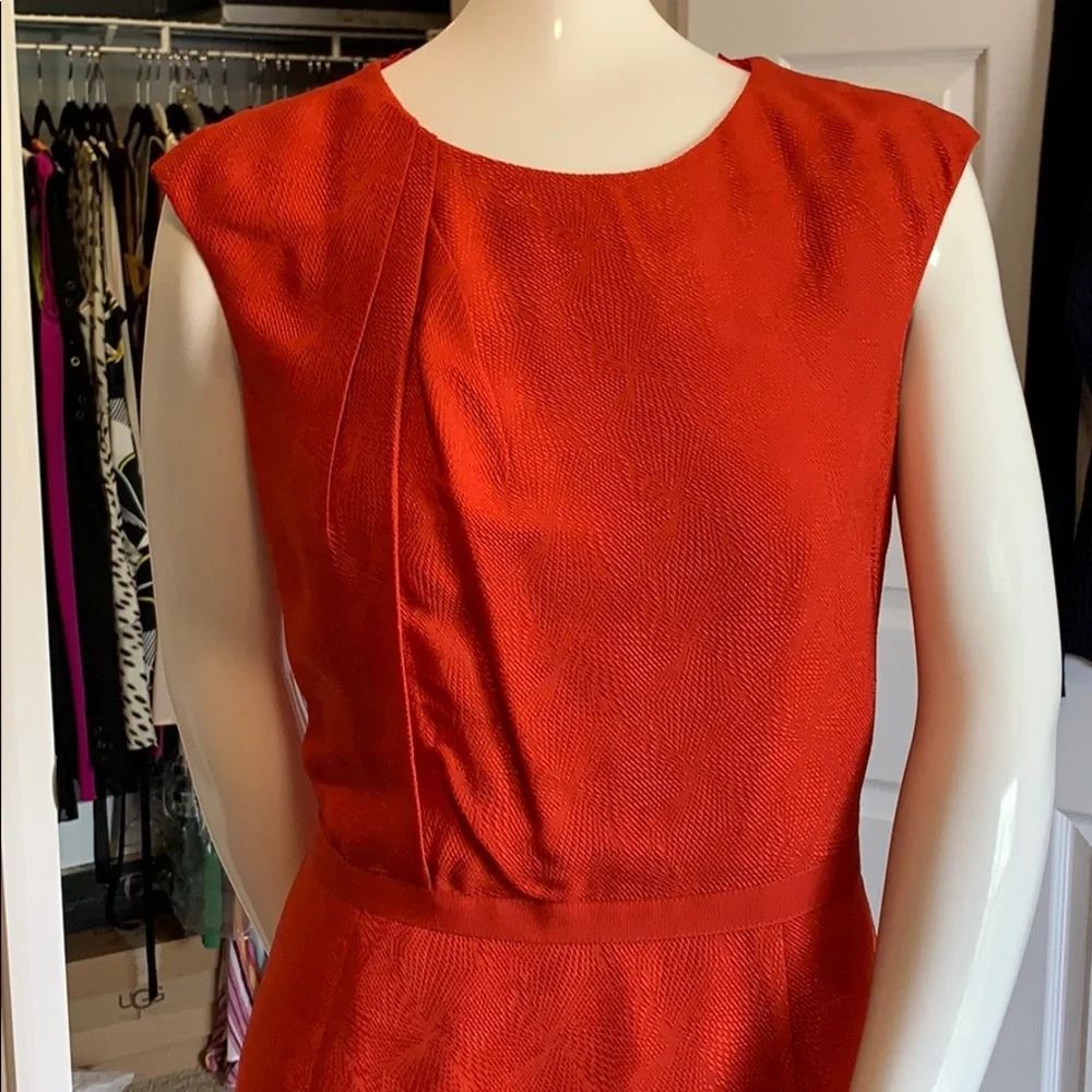 HUGO Hugo BOSS Textured Fabric Round Neck Cinched Waist Pencil Dress NWOT 6 - Picture 4 of 15
